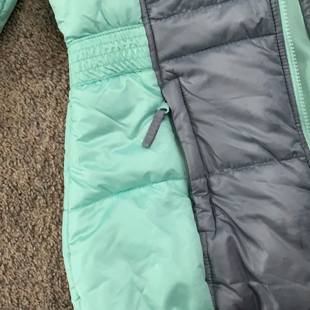 Girls Puffer Snow Jacket - Picture 3 of 4